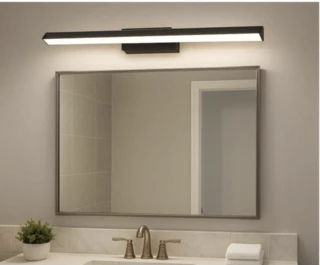 מנורת קיר לאמבטיה מעל מראה דגם משולש