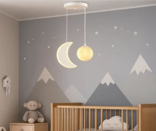 מנורת תלייה לחדר ילדים ירח